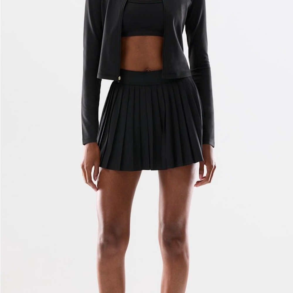 Aritzia TNActive tennis skirt